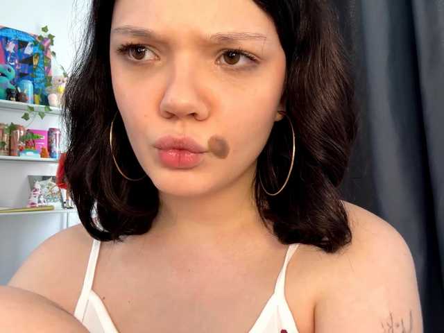 PhiaMoon live cam on BongaCams