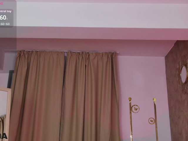 JuliahBlanc live cam on BongaCams