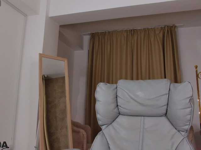 JuliahBlanc live cam on BongaCams
