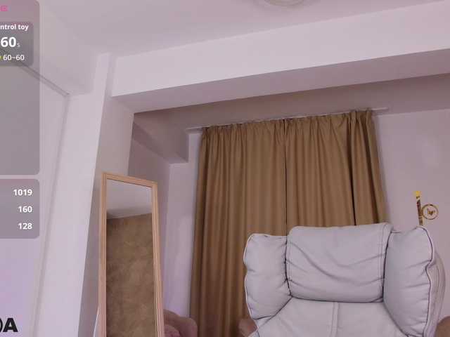 JuliahBlanc live cam on BongaCams