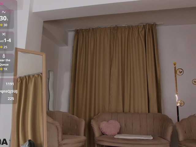 JuliahBlanc live cam on BongaCams
