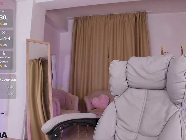 JuliahBlanc live cam on BongaCams