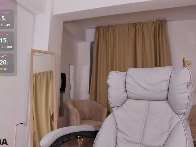 JuliahBlanc live cam on BongaCams