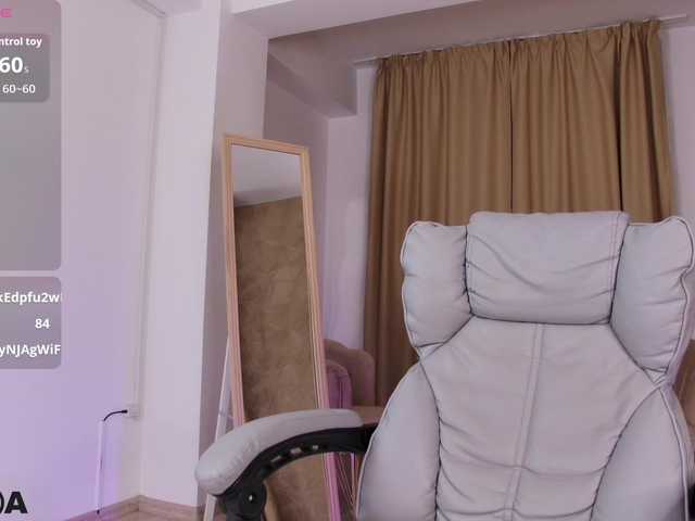 JuliahBlanc live cam on BongaCams