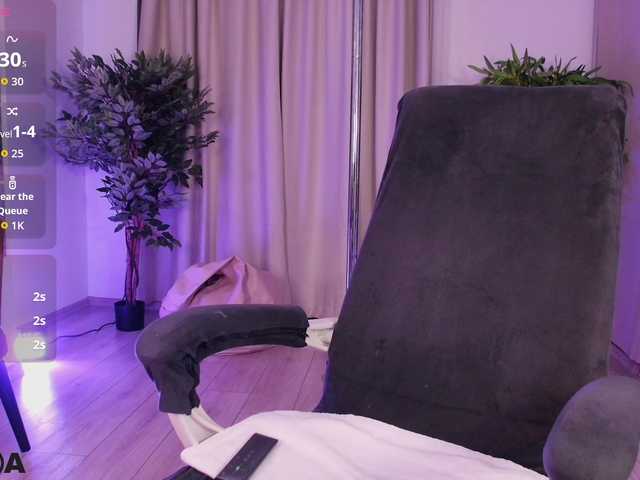 JuliahBlanc live cam on BongaCams