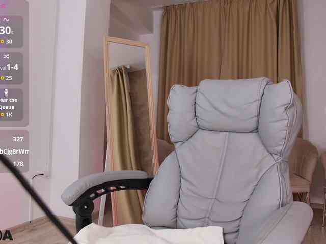 JuliahBlanc webcam