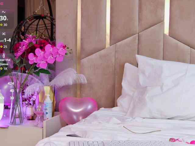 JuliahBlanc Live Webcam on BongaCams