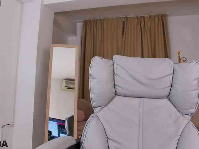 JuliahBlanc webcam