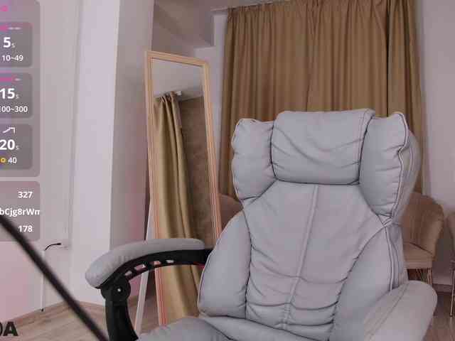 JuliahBlanc webcam