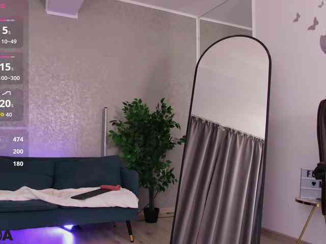 JuliahBlanc webcam