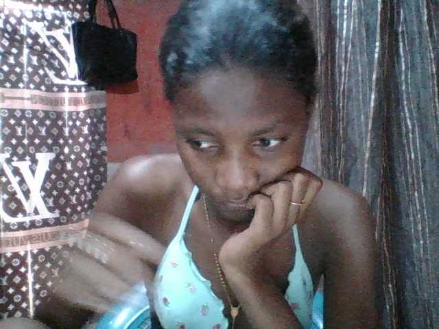 Angiecroft18 live cam on BongaCams