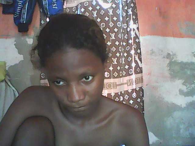 Angiecroft18 live cam on BongaCams