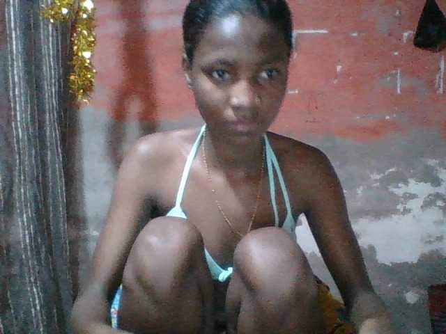 Angiecroft18 live cam on BongaCams