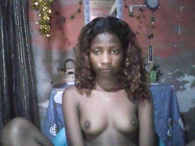 Angiecroft18 live cam on BongaCams