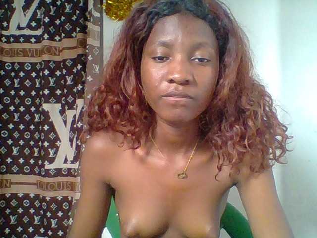 Edhsweet live cam on BongaCams