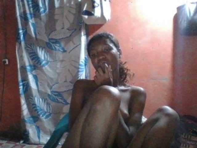 Angiecroft18 live cam on BongaCams