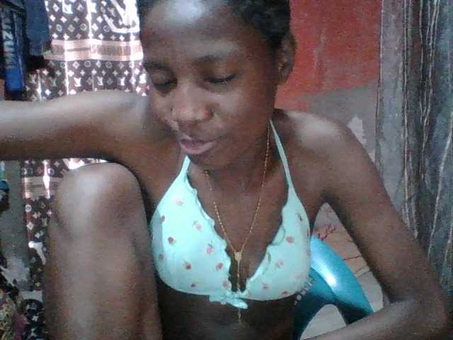 Angiecroft18 live cam on BongaCams
