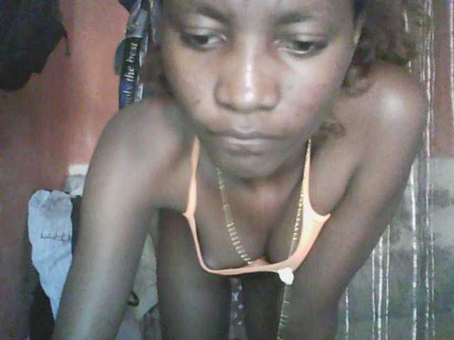 Angiecroft18 live cam on BongaCams