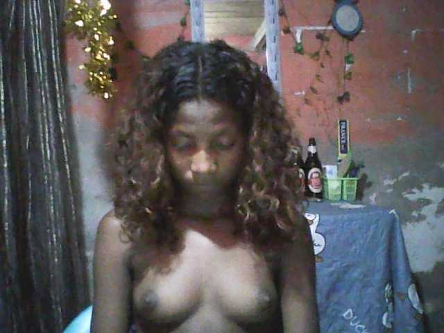 Angiecroft18 live cam on BongaCams