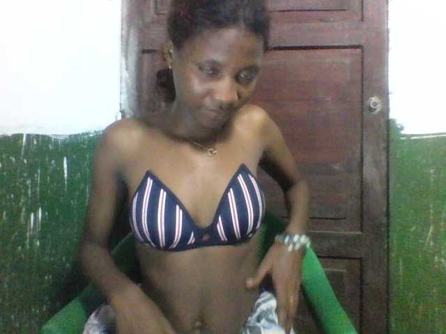 Edhsweet live cam on BongaCams