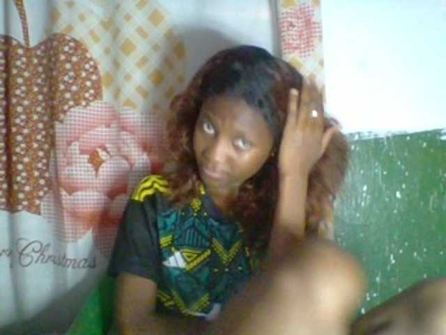 Edhsweet live cam on BongaCams