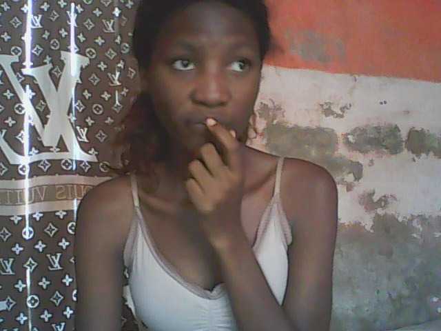 Angiecroft18 live cam on BongaCams