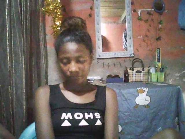 Angiecroft18 live cam on BongaCams