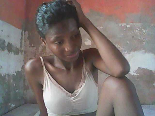 Angiecroft18 live cam on BongaCams