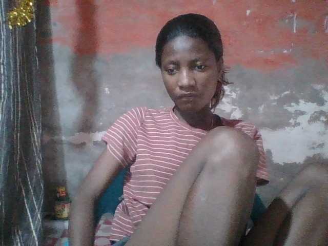 Angiecroft18 live cam on BongaCams
