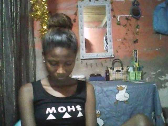 Angiecroft18 live cam on BongaCams