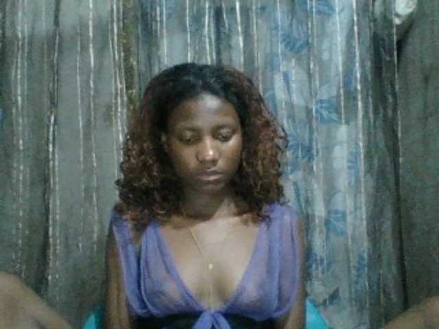 Edhsweet live cam on BongaCams