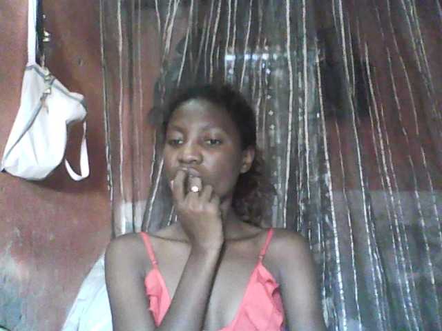 Angiecroft18 live cam on BongaCams