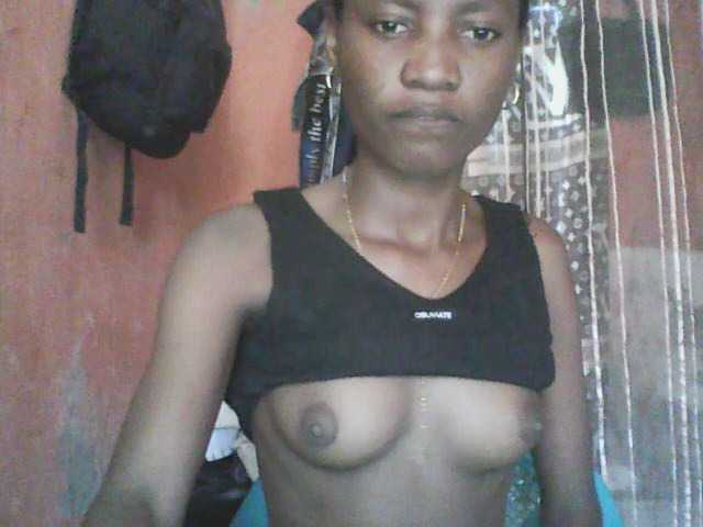 Angiecroft18 live cam on BongaCams