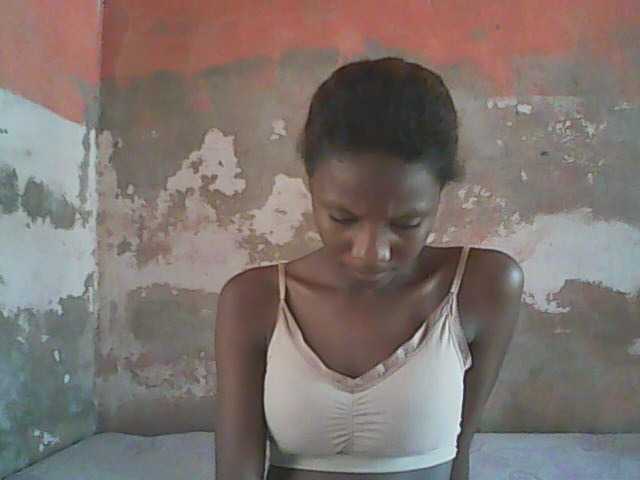 Angiecroft18 live cam on BongaCams