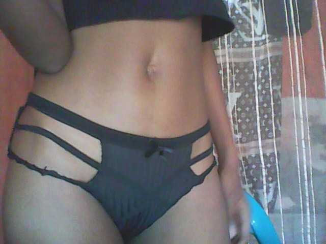 Angiecroft18 live cam on BongaCams