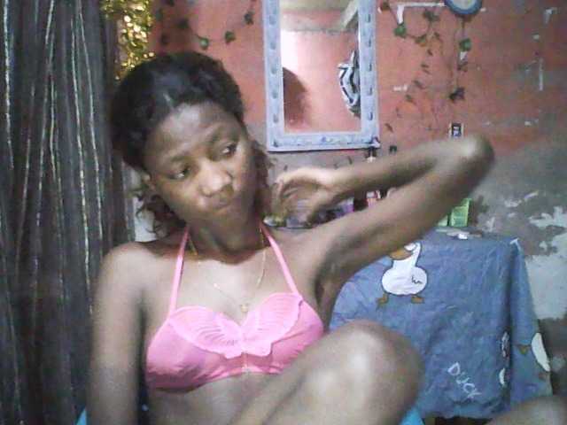 Angiecroft18 live cam on BongaCams