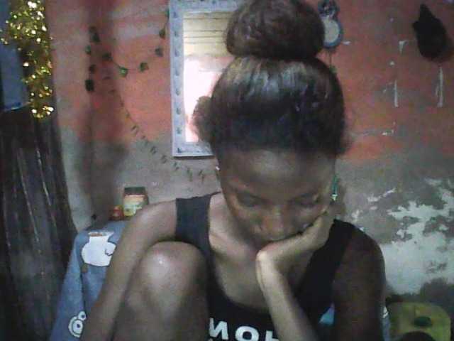 Angiecroft18 live cam on BongaCams