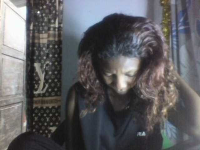 Edhsweet live cam on BongaCams