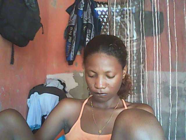Angiecroft18 live cam on BongaCams
