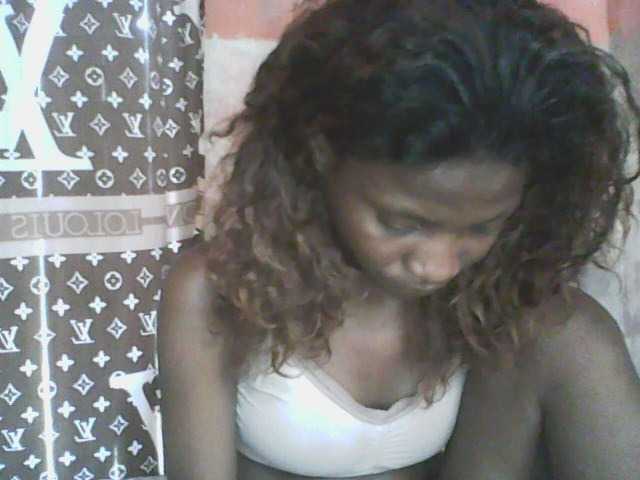 Angiecroft18 live cam on BongaCams