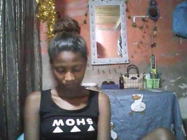 Angiecroft18 live cam on BongaCams