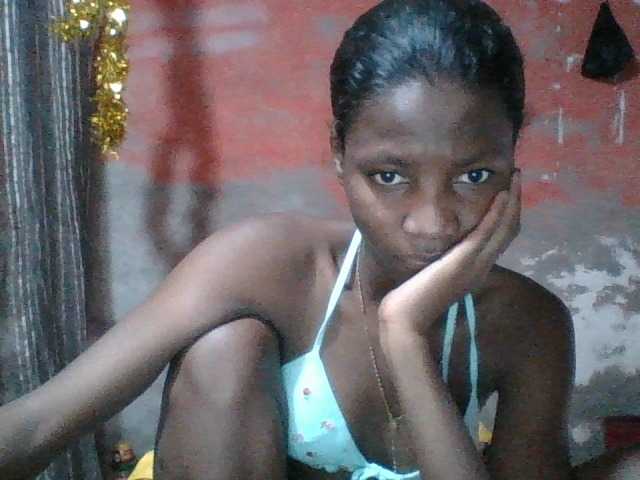 Angiecroft18 live cam on BongaCams