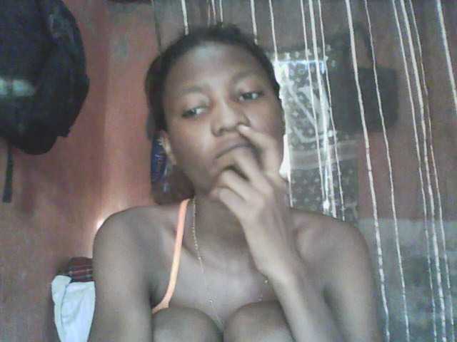 Angiecroft18 live cam on BongaCams
