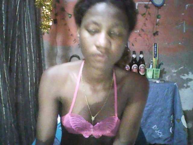 Angiecroft18 live cam on BongaCams