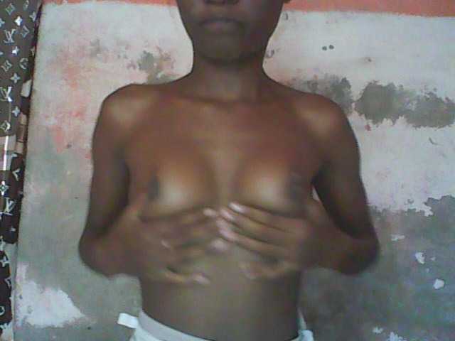 Angiecroft18 live cam on BongaCams