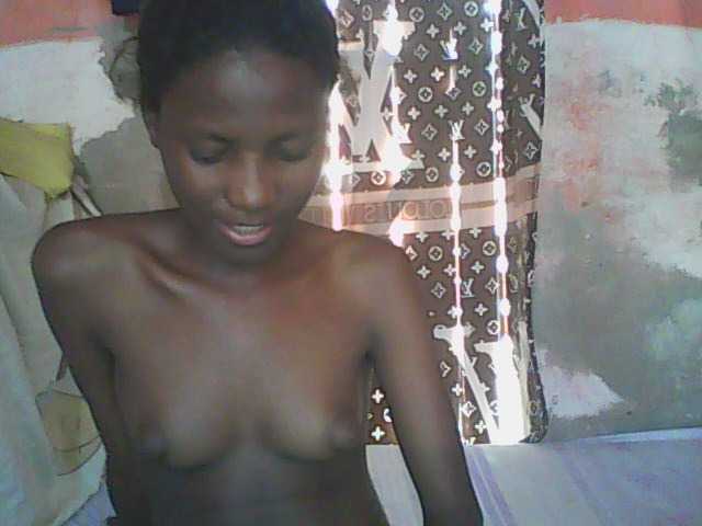 Angiecroft18 live cam on BongaCams