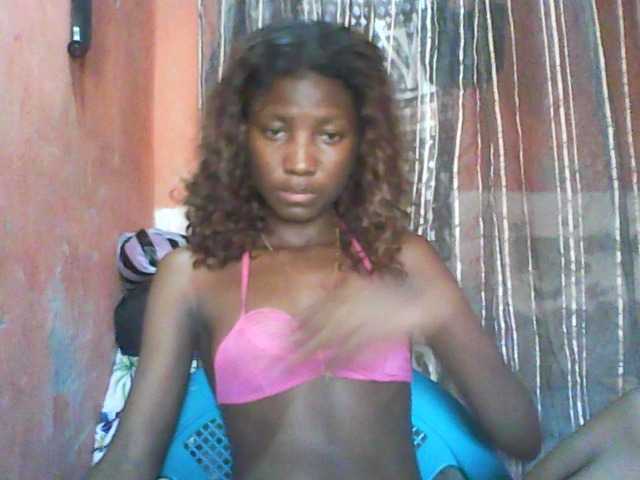 Angiecroft18 live cam on BongaCams