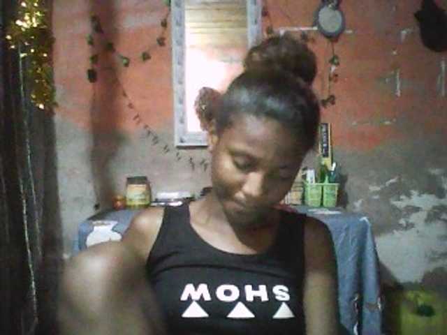 Angiecroft18 live cam on BongaCams