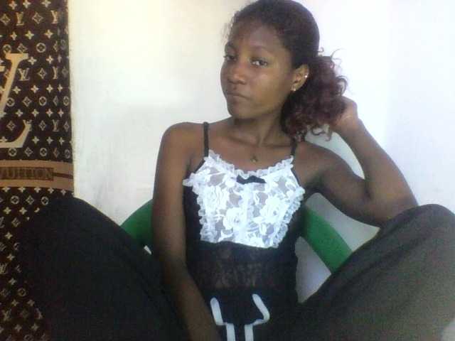 Edhsweet live cam on BongaCams