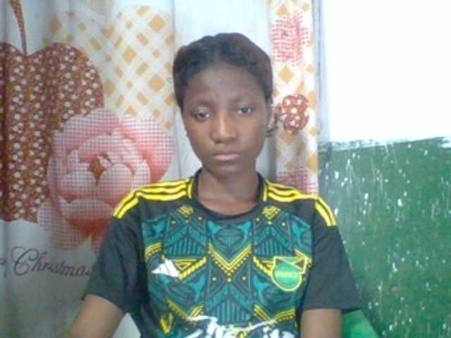 Edhsweet live cam on BongaCams